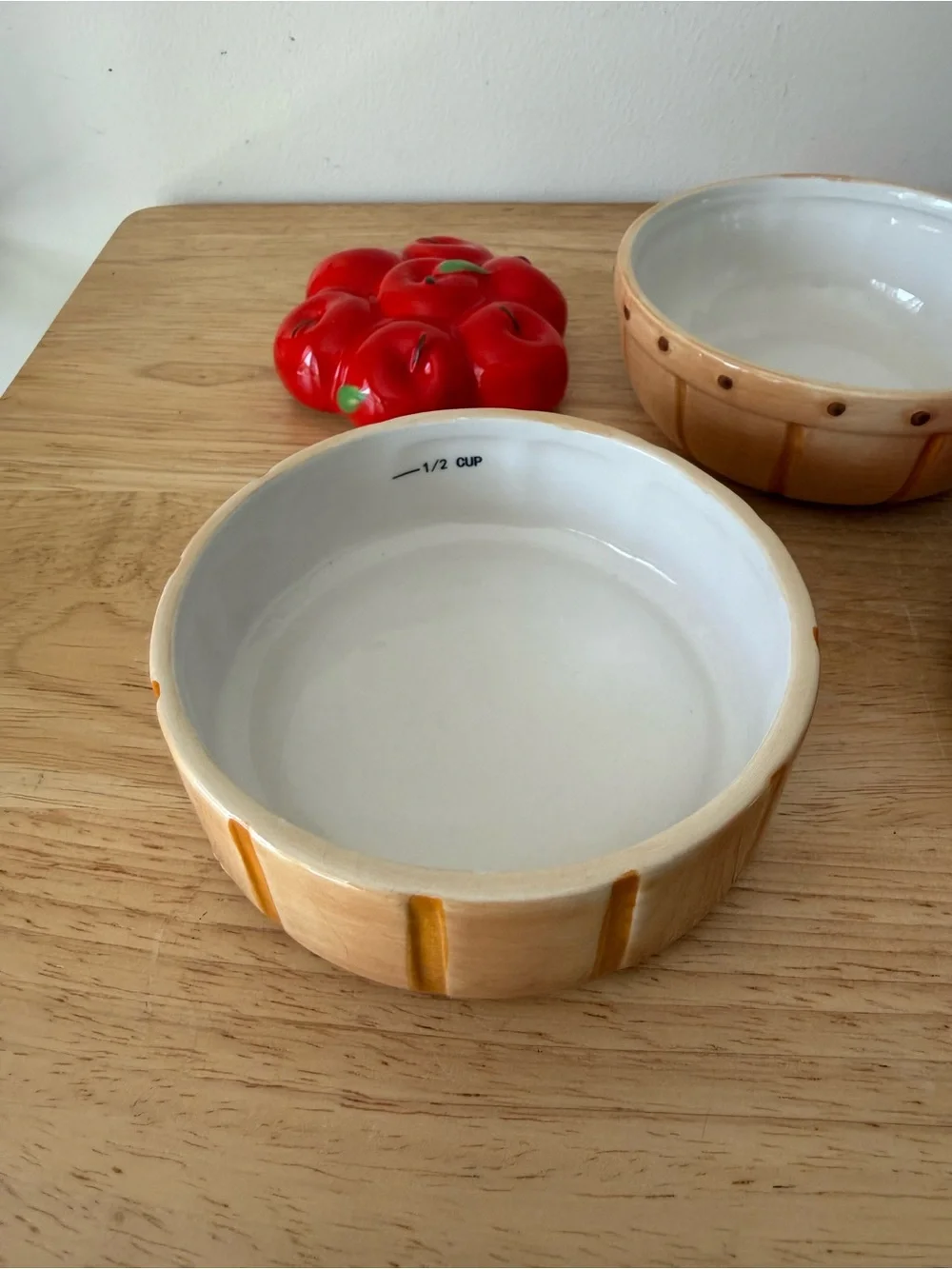 10 Strawberry Street Harvest Apple Basket Stacking Measuring Cups Sunshine Farms